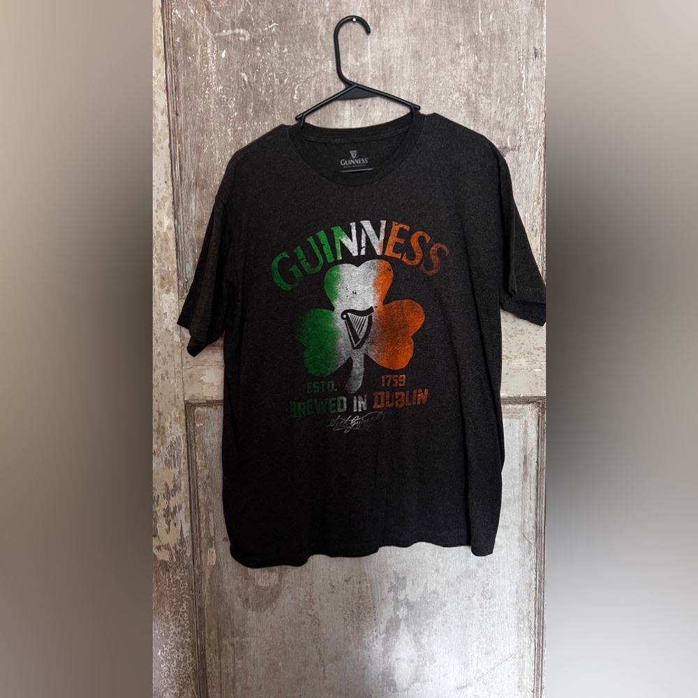 Guinness tee men’s soft large comfy like new